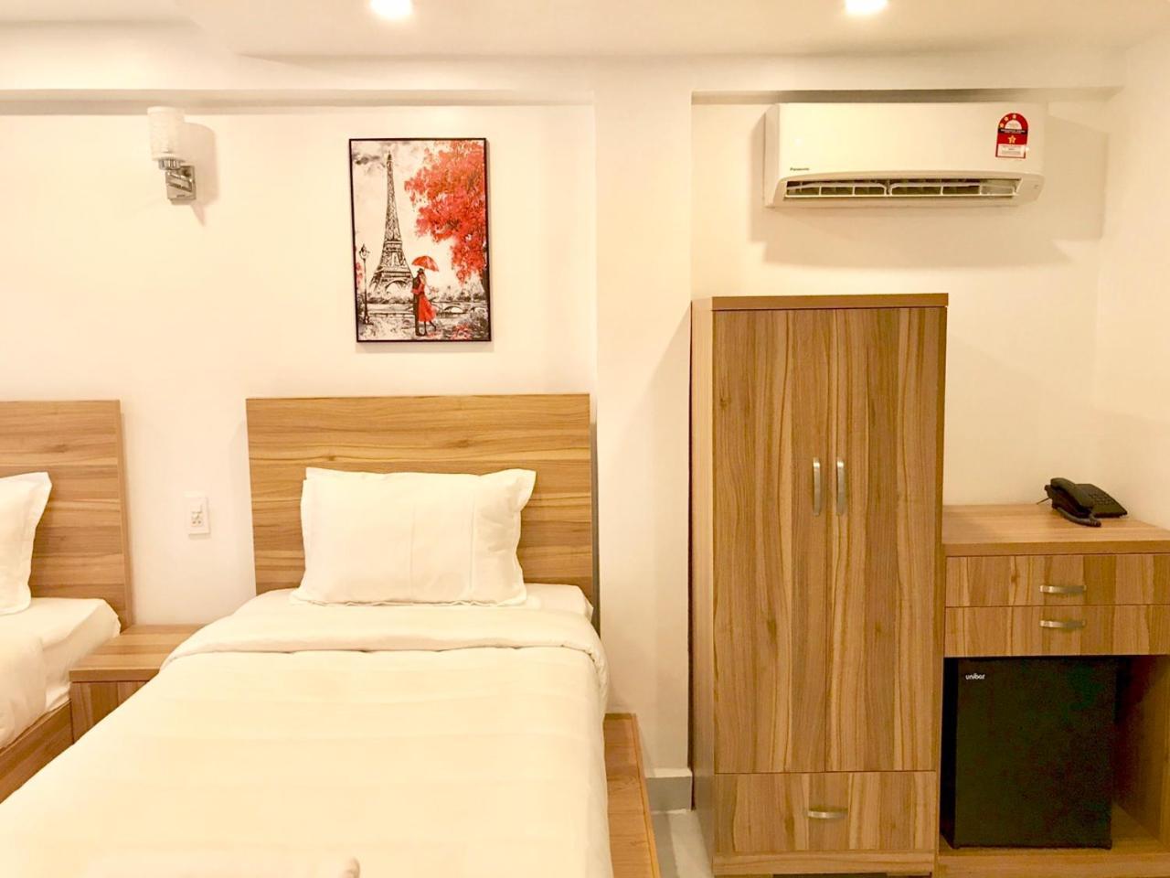 Louis Hotel - Bui Vien Walking Street Хошимин Экстерьер фото