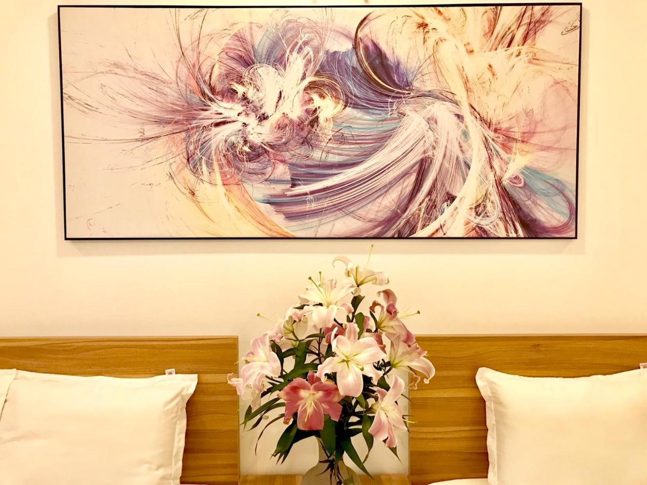 Louis Hotel - Bui Vien Walking Street Хошимин Экстерьер фото
